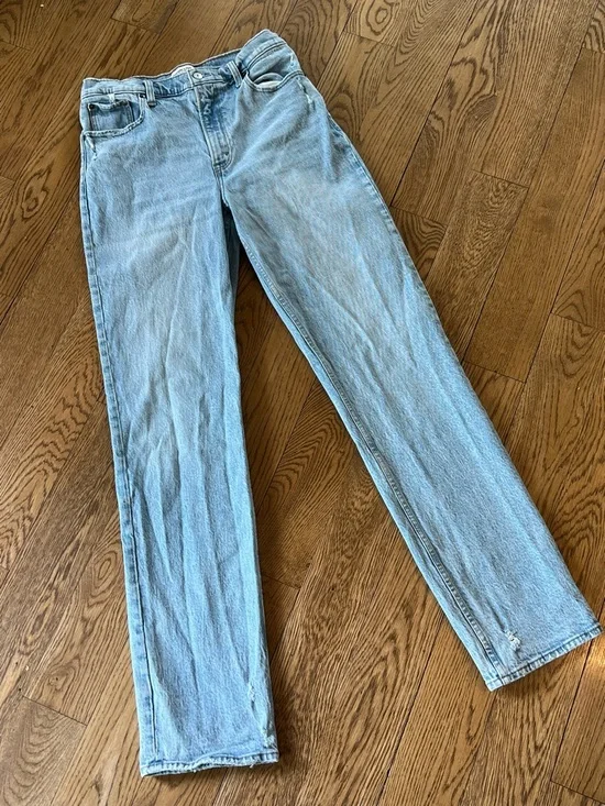 Abercrombie & Fitch Light Wash High-Rise Straight Jeans - Picture 2 of 4